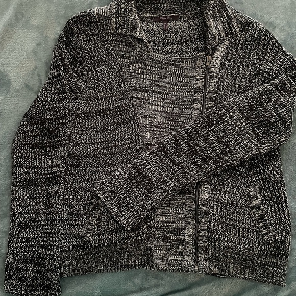 Olivia Sky Sweaters - Black/white asymmetrical zip cardigan